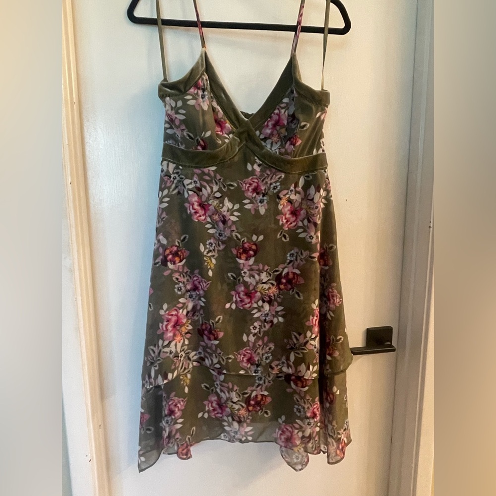 White House Black market dress